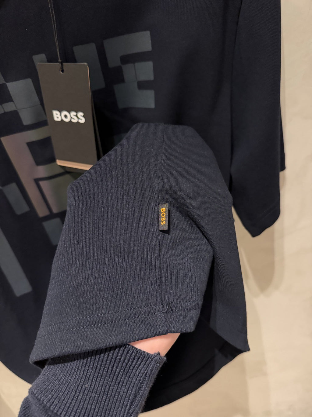 BOSS Azul Escura "Save Me"