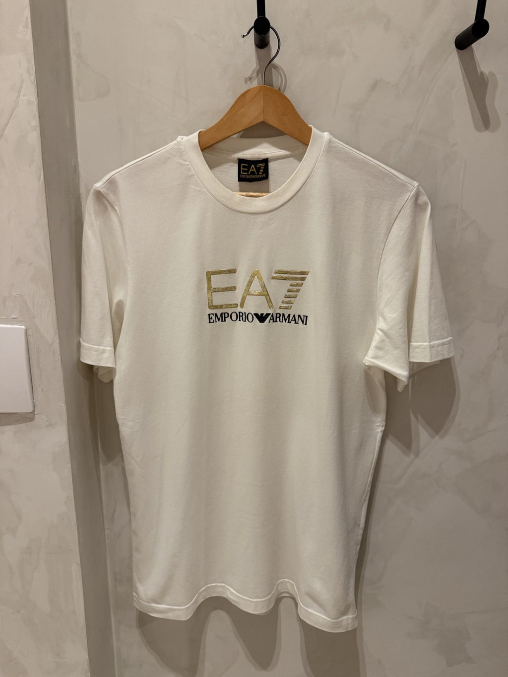 EA7 Branca Logo Dourado