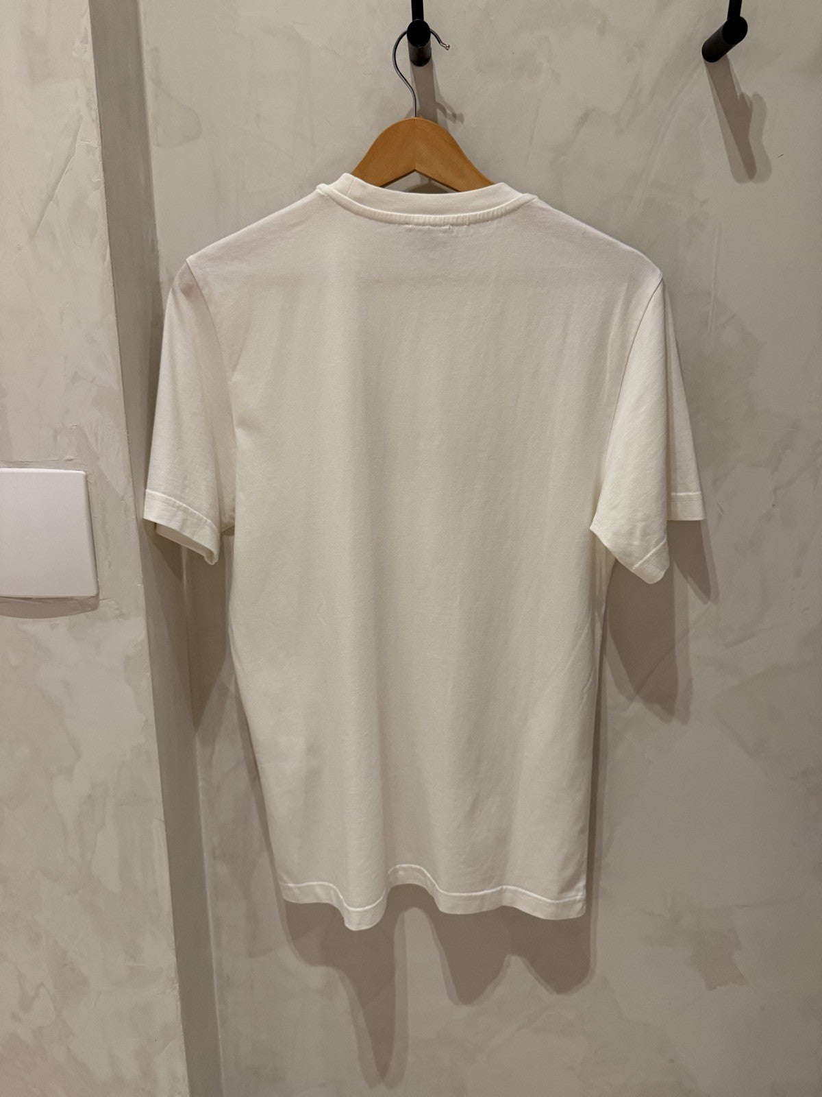 EA7 Branca Logo Dourado