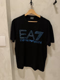 EA7 Preta Logo Azul