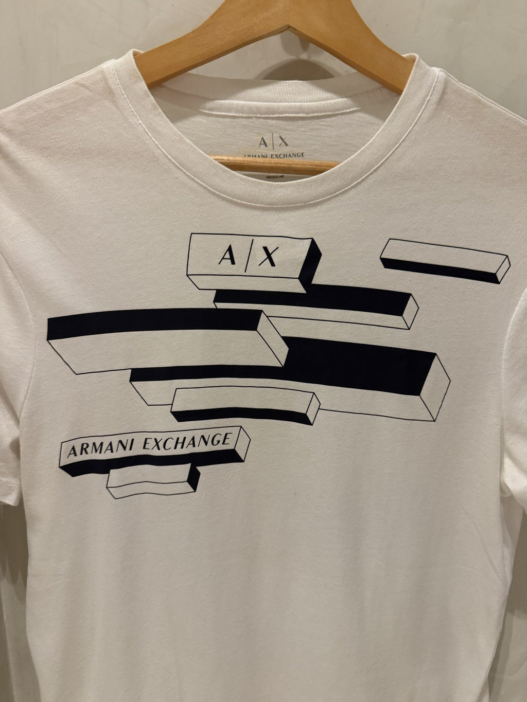 Armani Exchange Branca Barras