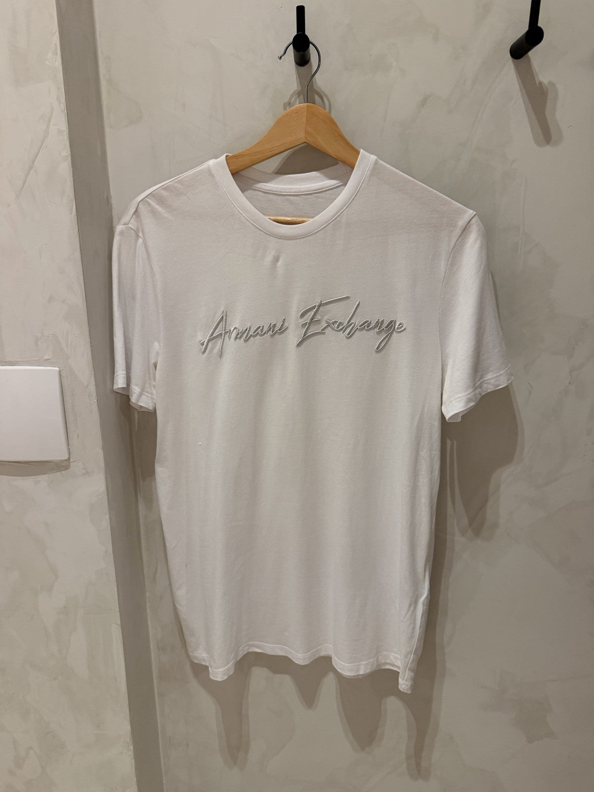 Armani Exchange Branca Bordada