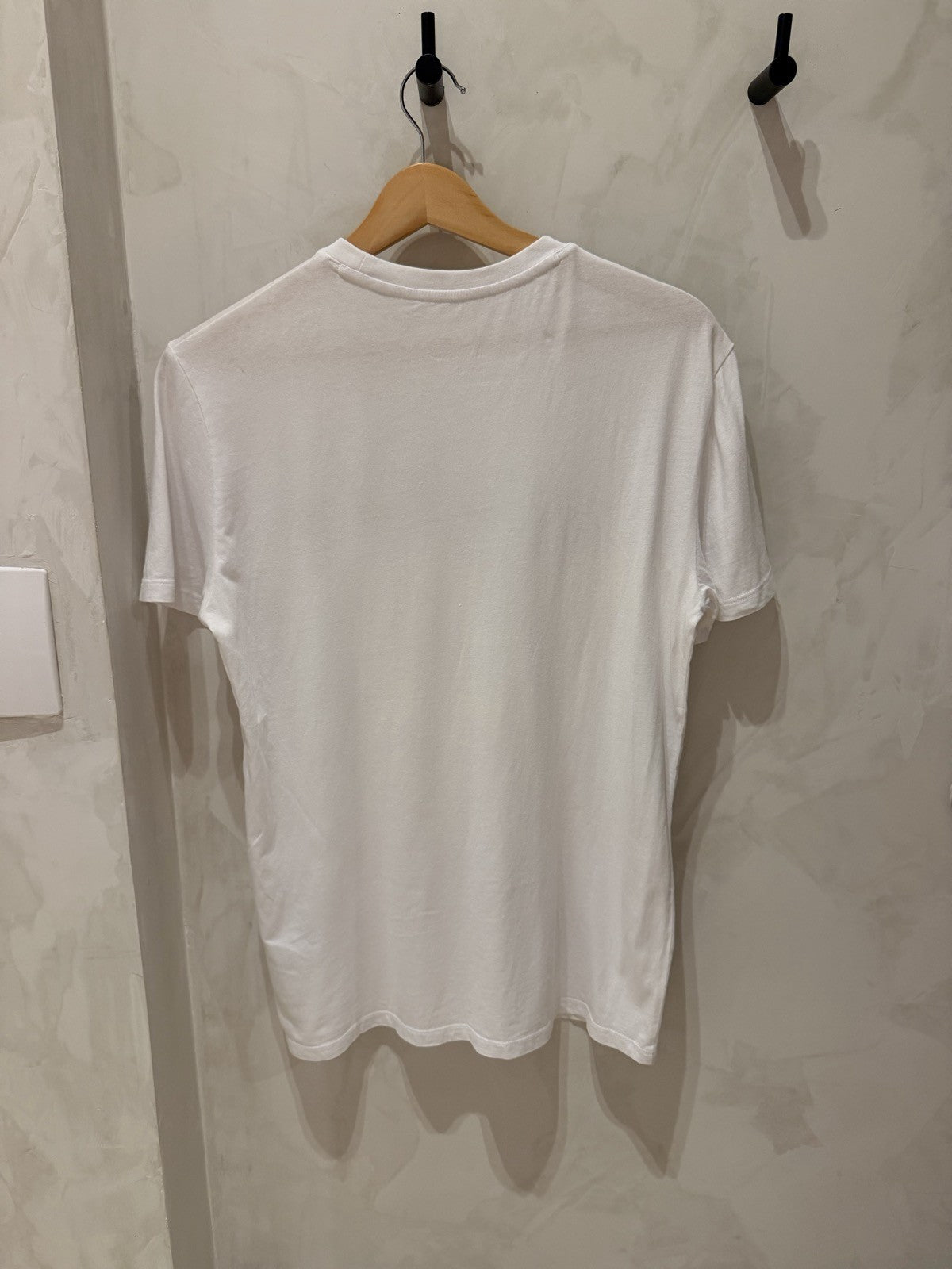 Armani Exchange Branca Bordada
