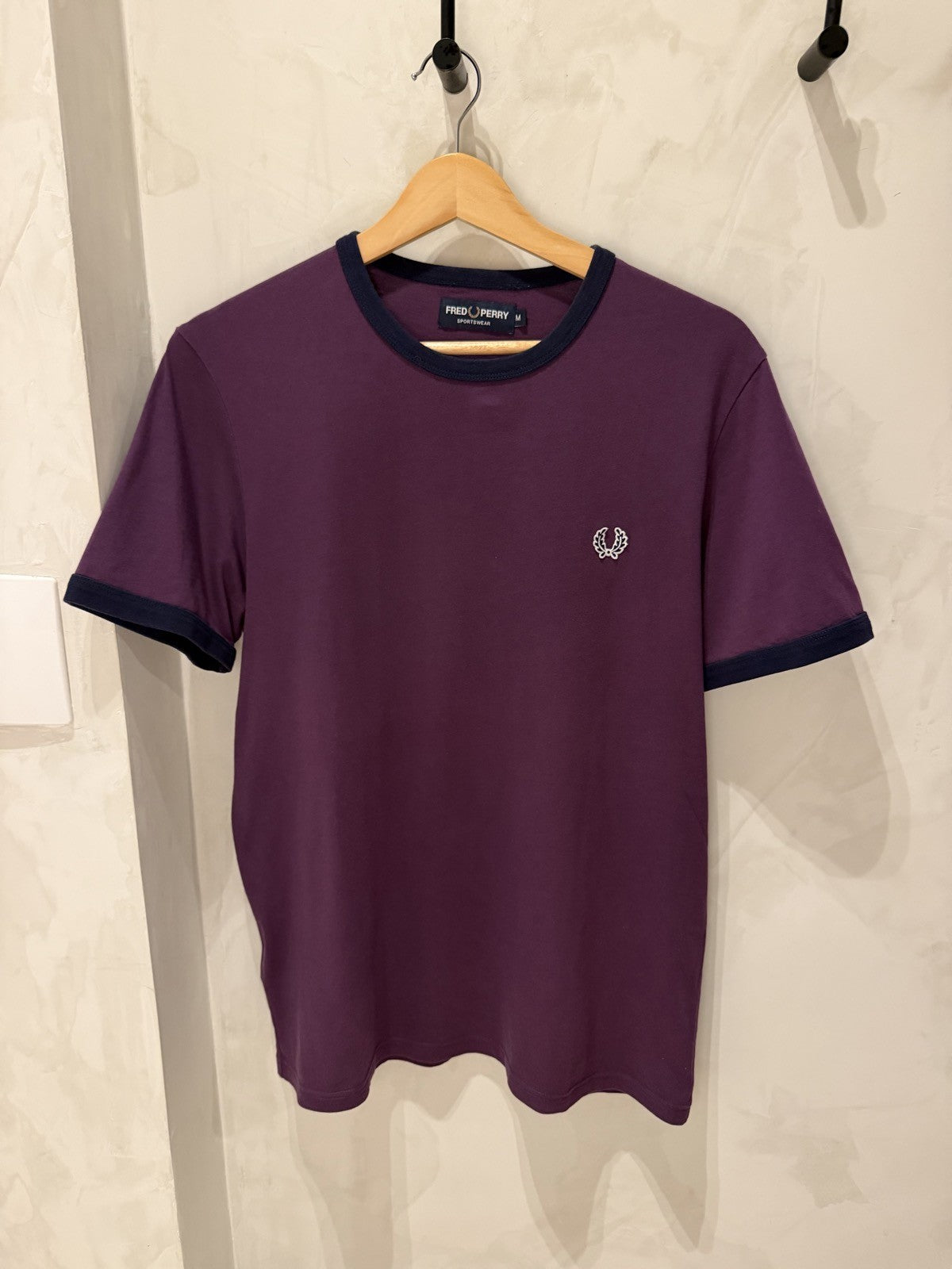 Fred Perry Roxa