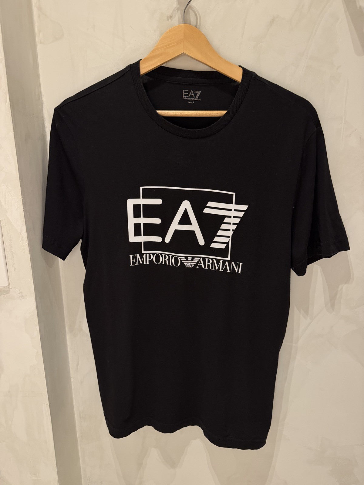 EA7 Preta Logo Grande