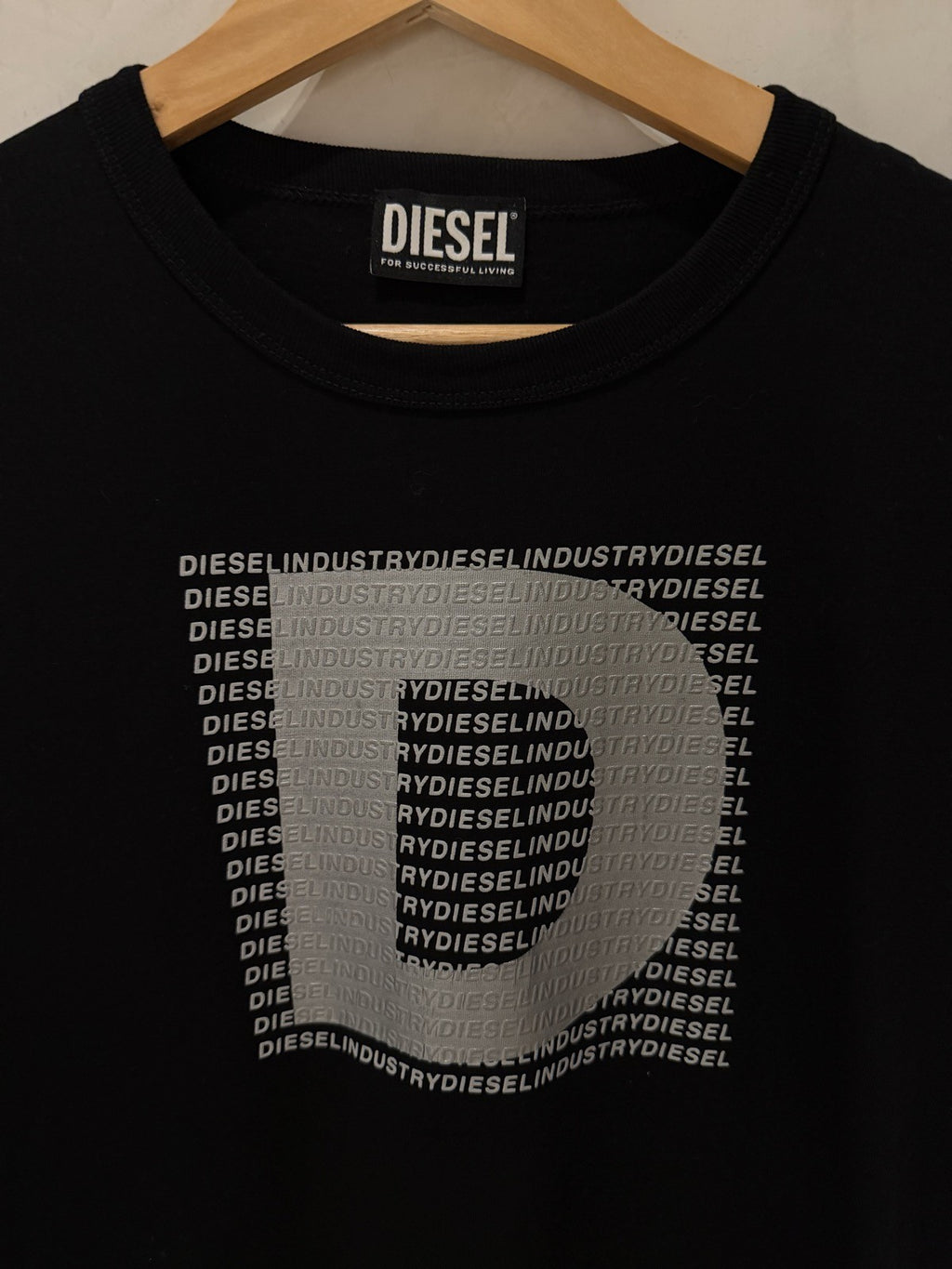 Diesel Preta Letra D