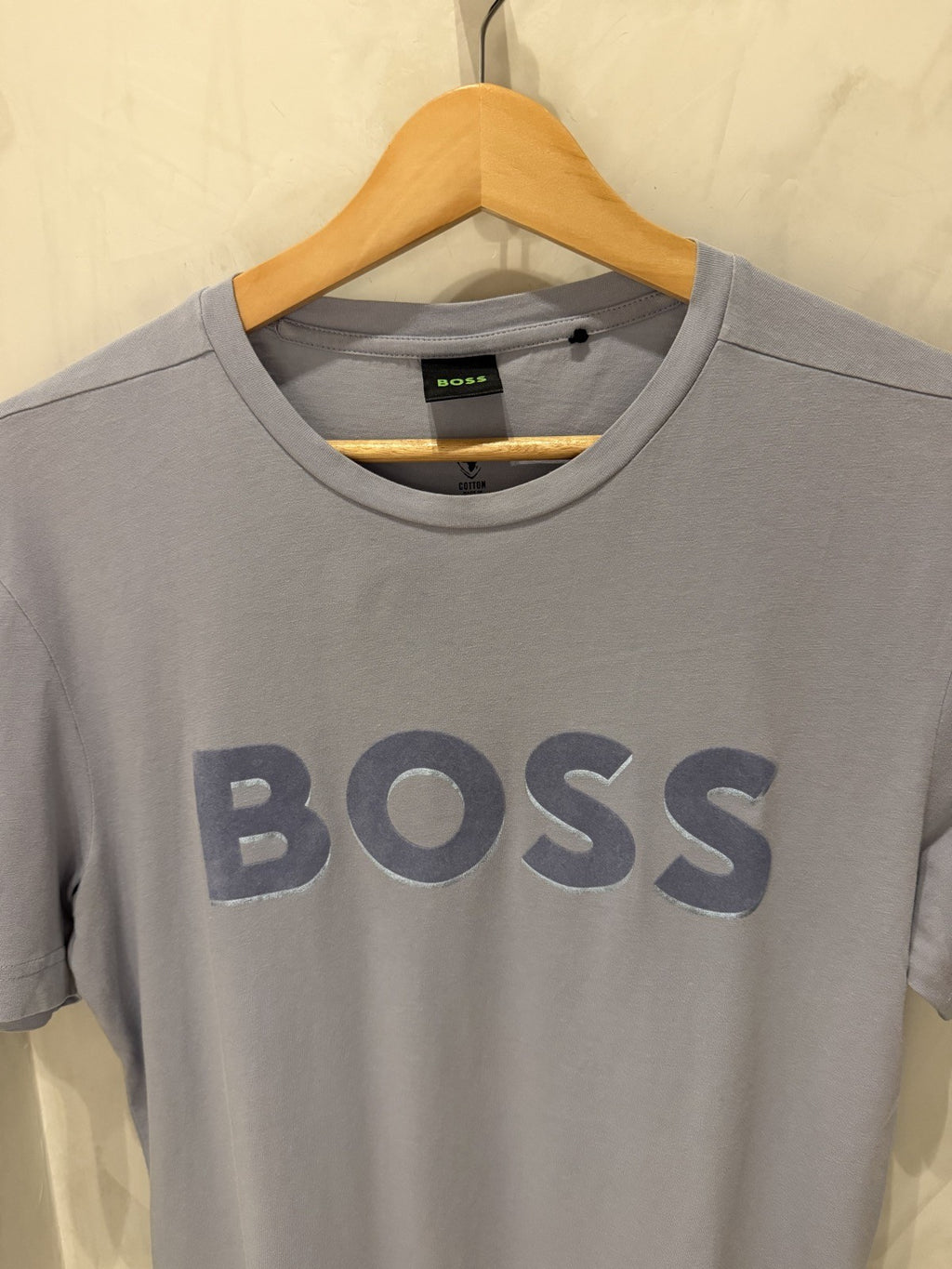 BOSS Cinza