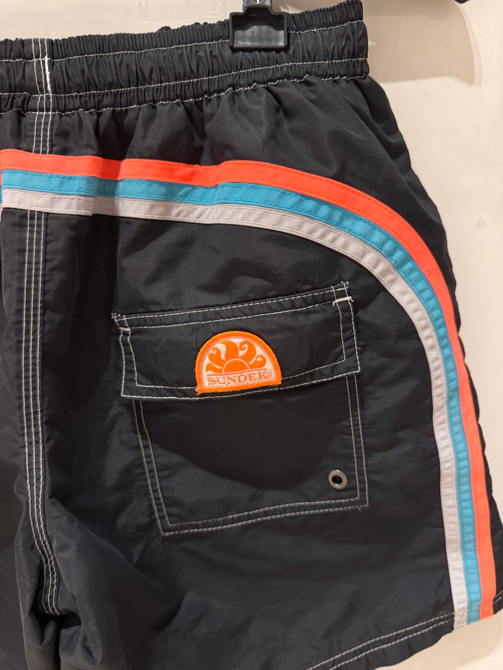 Sundek Preto - detalhe